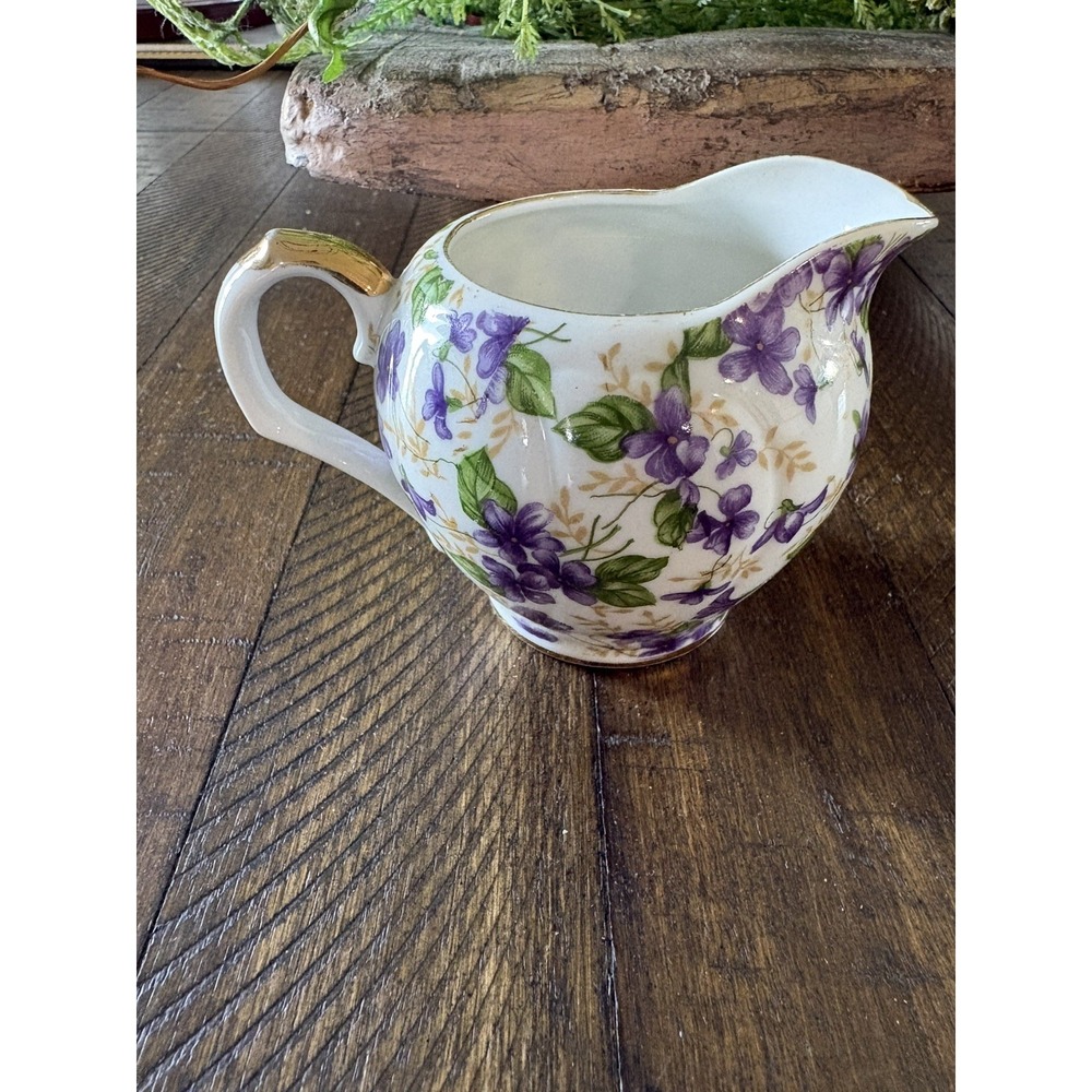 VTG Forget me Not or Violet petite creamer gold accents Japan Cottage Garden